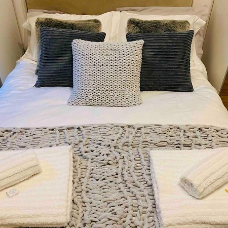 Luxury Fulham Flat With 5* Touches Nr River Thames London Bagian luar foto