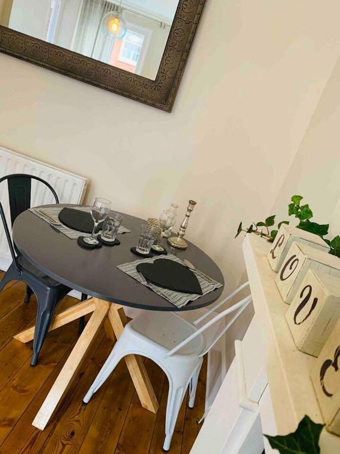 Luxury Fulham Flat With 5* Touches Nr River Thames London Bagian luar foto