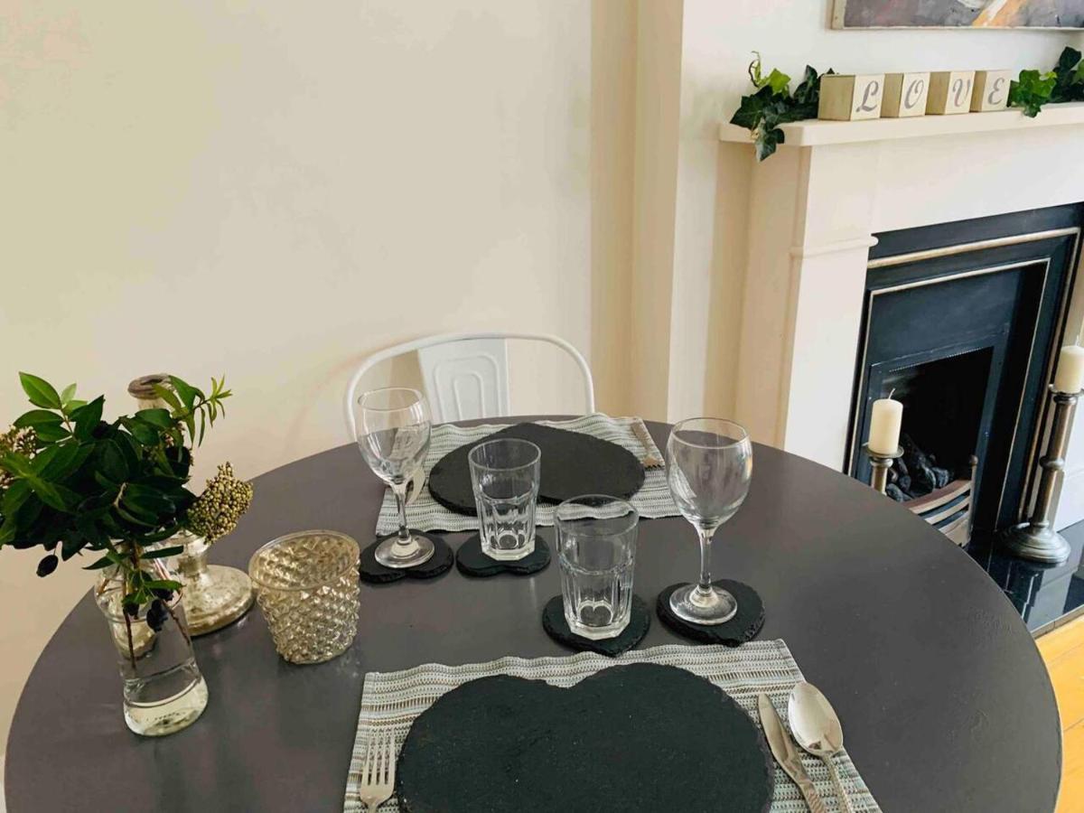Luxury Fulham Flat With 5* Touches Nr River Thames London Bagian luar foto